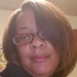 Meet your Posher, Estelle